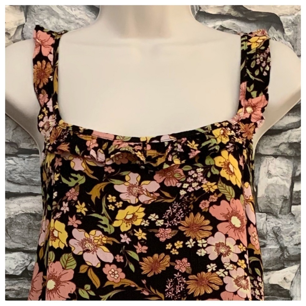#06 NWT Juniors SO Floral Ruffle Criss Cross Spaghetti Strap Swing Dress Small - Picture 4 of 6